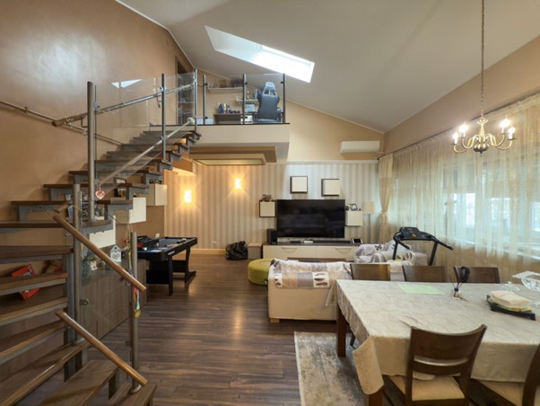 Care este mobila care trebuie să se afle în livingul unei case